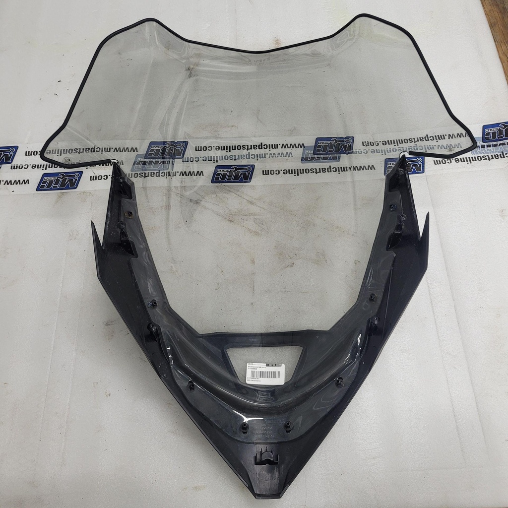 [517306900-001] Windshield 585 MM Ass'y