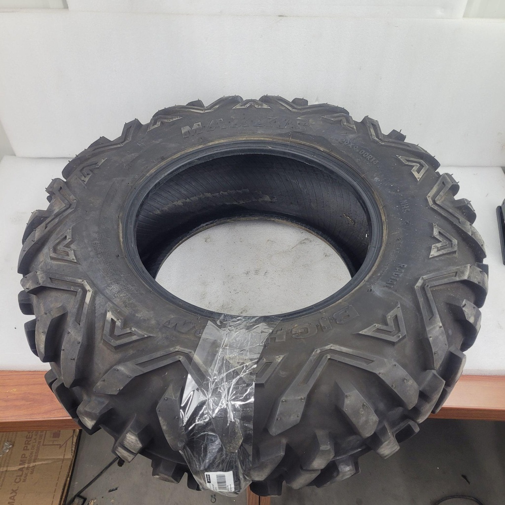 [29X9R14-U-001] 29X9R14 Pneu Usagé (29X9R14-U-001)