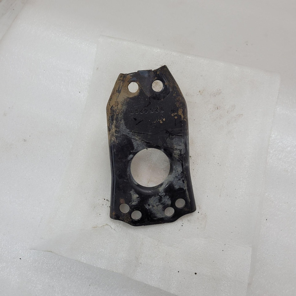 [5254267-329-001] (new ref. 5273355-329) brkt-control-arm,pivot,blk (5254267-329-001)