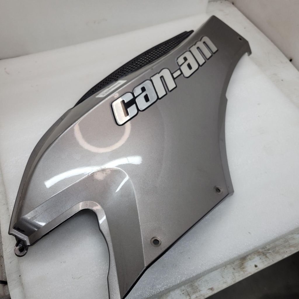 [705004623-001] (new ref. 705006255) rh upper side panel, metallic magnesium rs, magnesium model