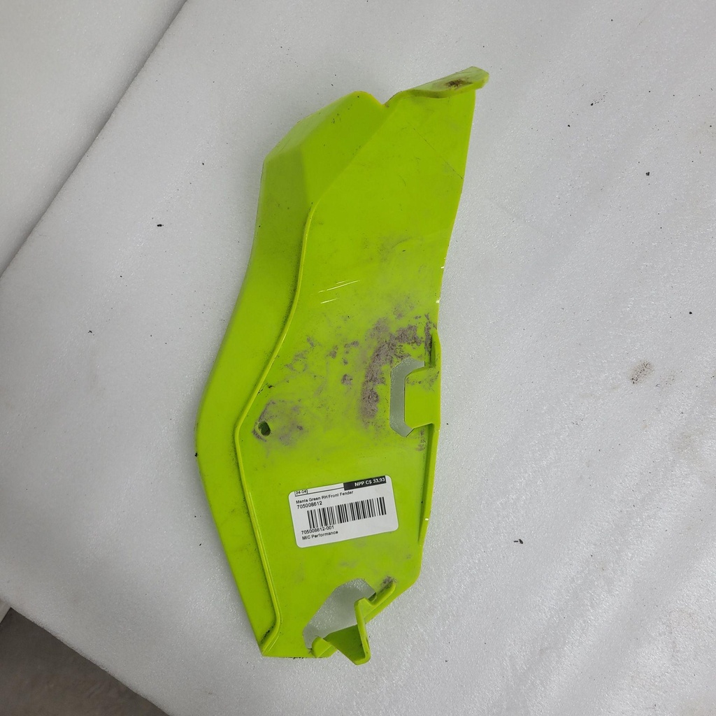 Manta Green RH Front Fender