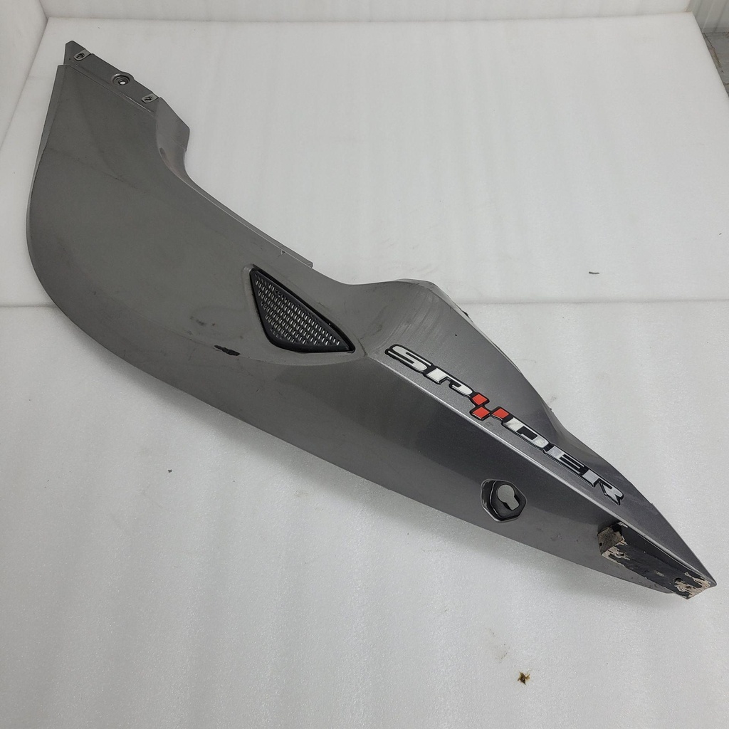 [705004647-001] (new ref. 705008927) lh rear panel, metallic magnesium rs, magnesium model (705004647-001)