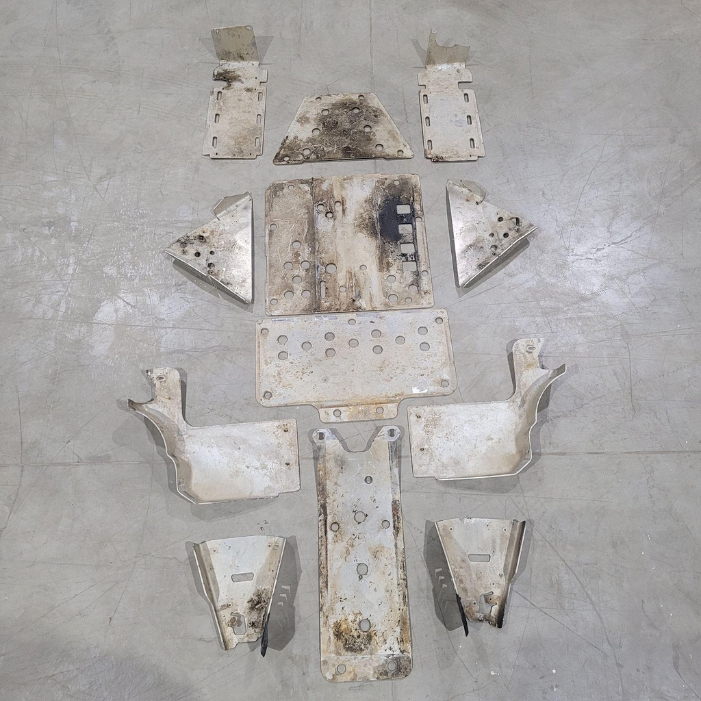 [715001969-001] Can-Am Maverick Central Skid Plate