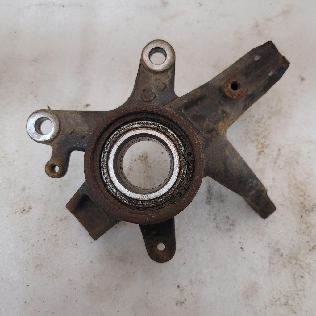 [CF00464] (new ref. 9dsv-050701-6k00) lh steering knuckle (CF00464)