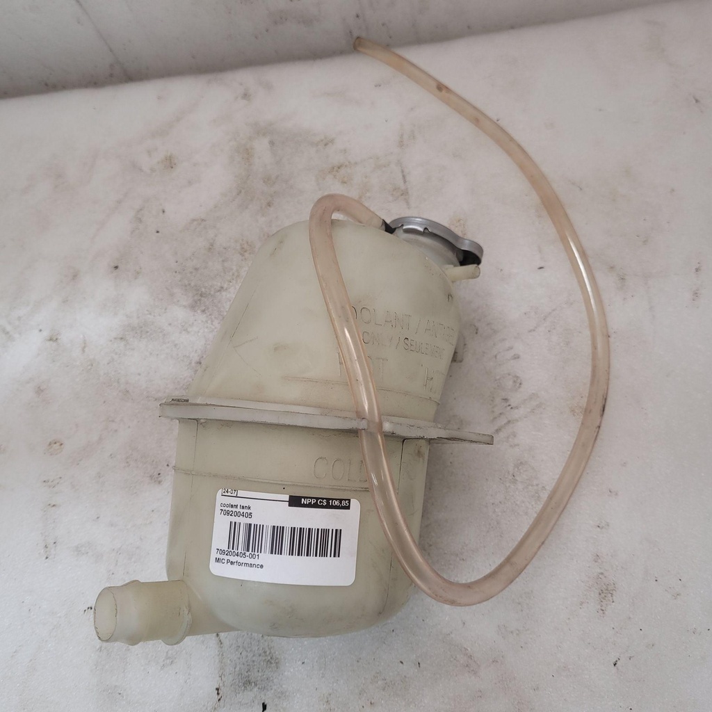 [709200405-001] coolant tank