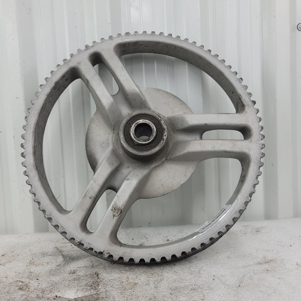 [705501705-001] (new ref. 705502015) sprocket 79 teeth ass'y, metallic silver rs