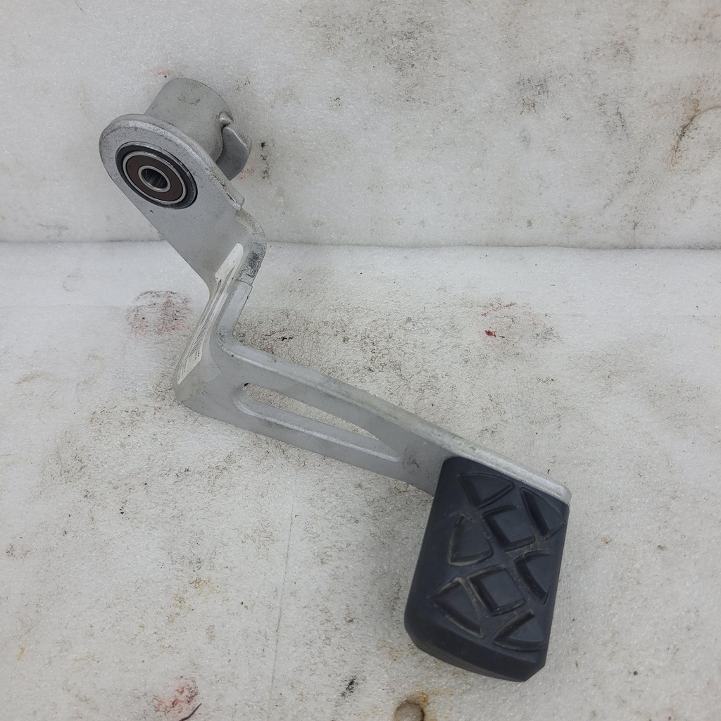 (new ref. 705600920) brake pedal