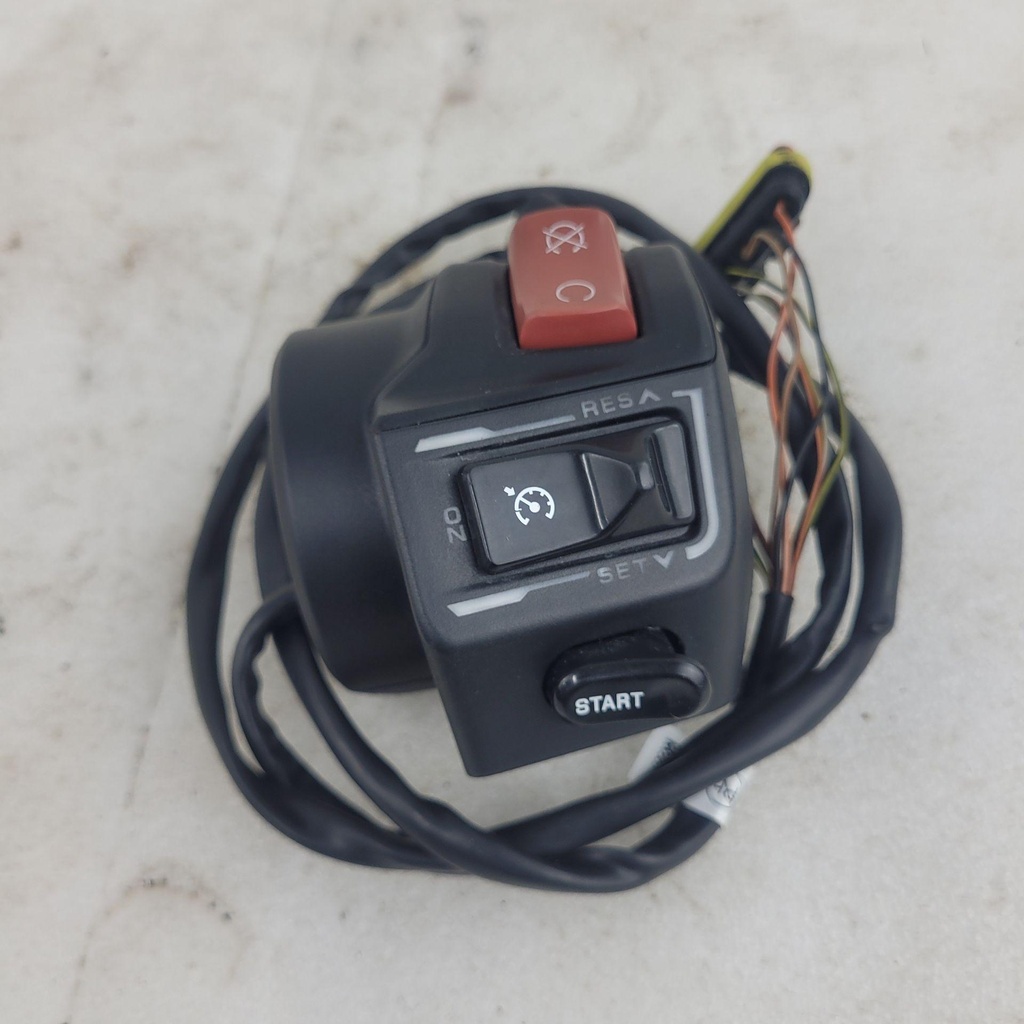 [710002221-001] (new ref. 710004015) rh switch housing (710002221-001)