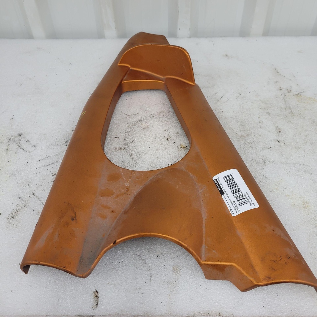 [706201336-001] rh upper deflector, alloy orange rs-s alloy orange-matte black model