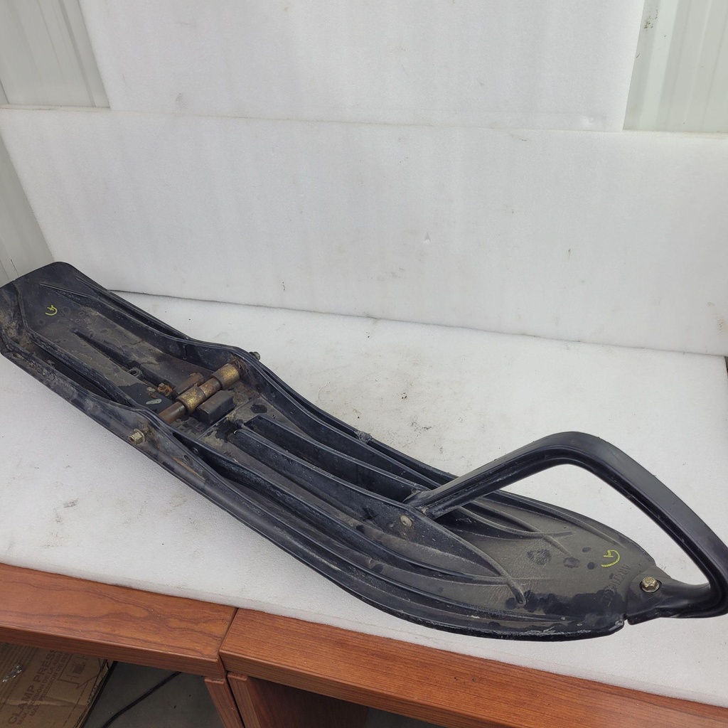 [2603-729-001] ski, plastic - black (2603-729-001)