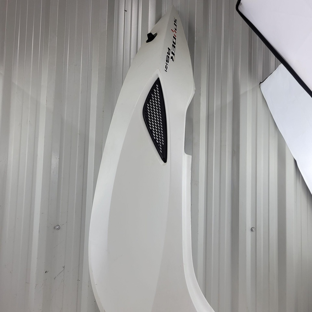 (new ref. 705008917) vegas white rh rear panel model-vegas white satin