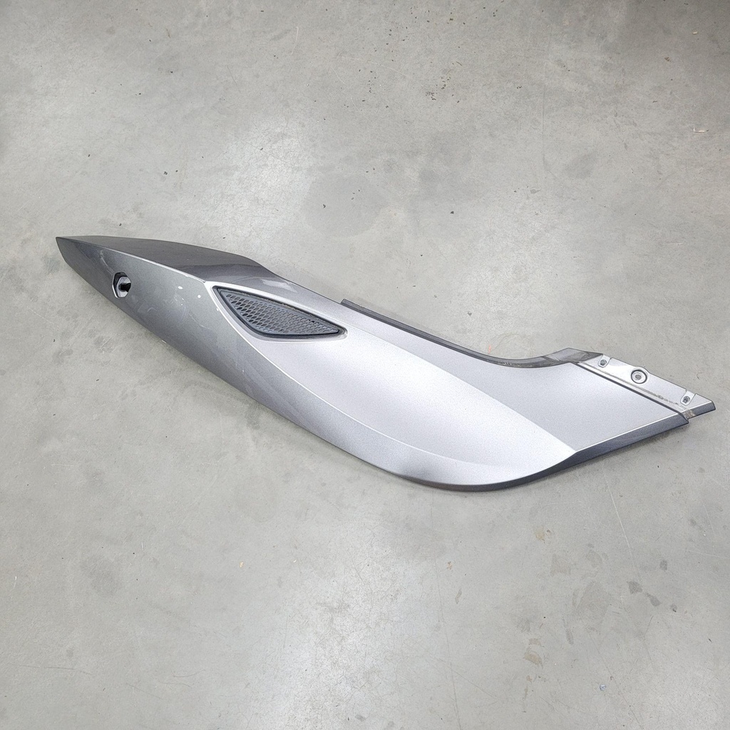 [705006222-001] (new ref. 705008928) rh rear panel, magnesium rs-s magnesium model