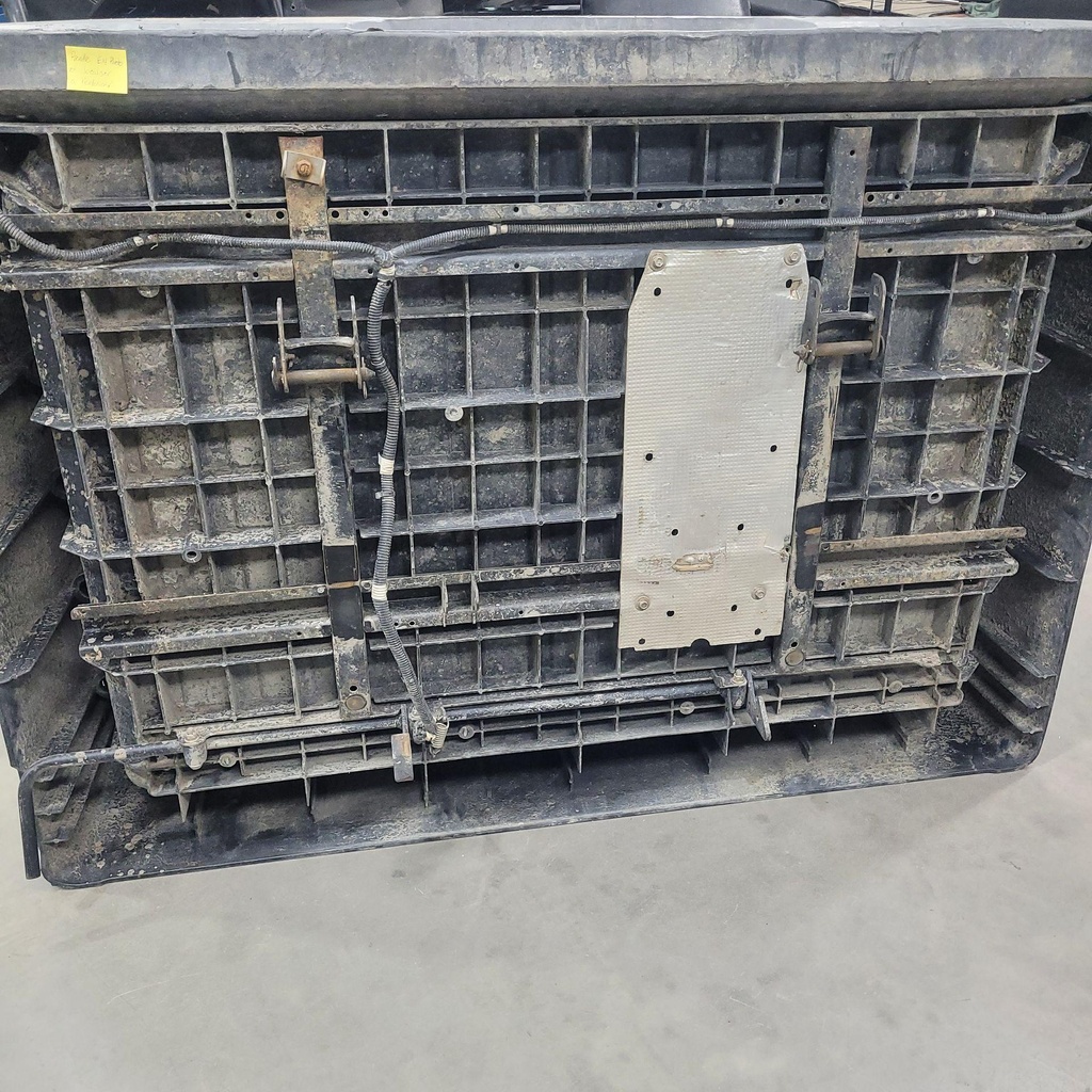 [5437863-070-001] (new ref. 2634893-070) cargo box assembly, short, glos
