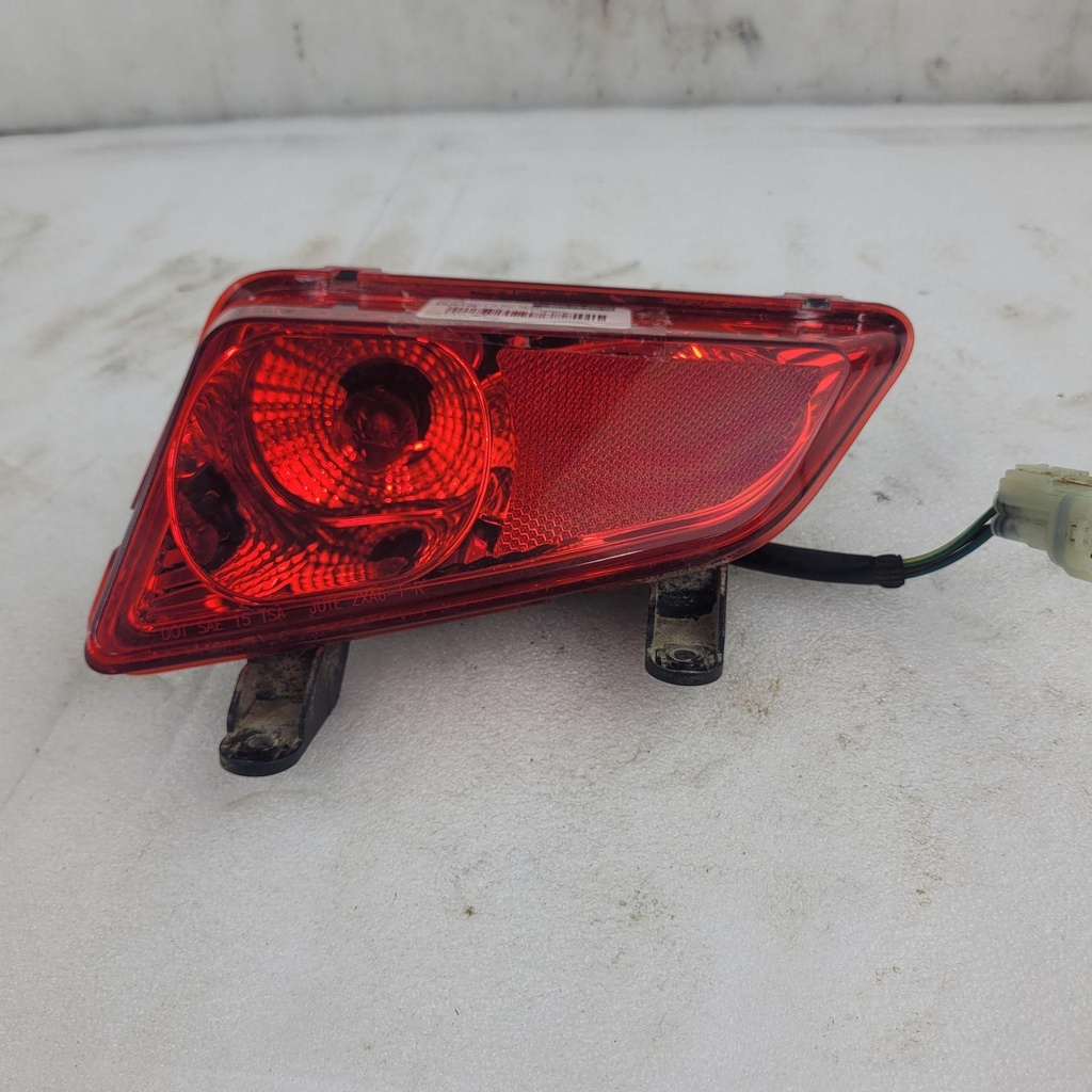 [3307-176-001] tail light ass'y rh (inc. 28-29)