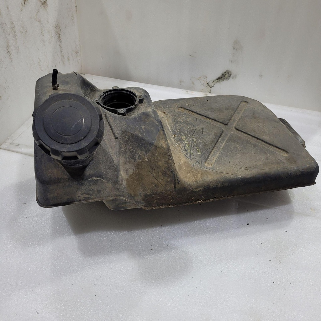 [0570-203-001] TANK,FUEL-ASSEMBLY - S/P (R/B 0570-485) (inc. 2-4)