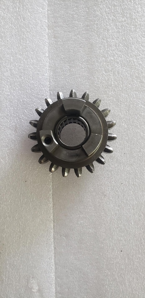 [0702-365-001] IDLER, REVERSE - 0702-365