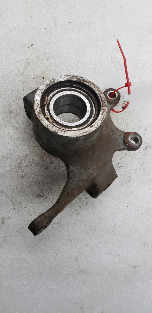 [0505-579-001] knuckle, steering - left - assembly (inc. one no. 26 and one no. 27) (0505-579-001)