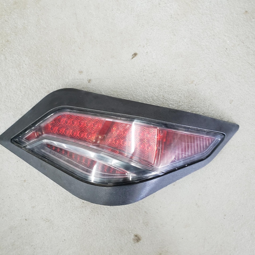 [0509-056-001] taillight,rh-led assy (012 wc) (0509-056-001)