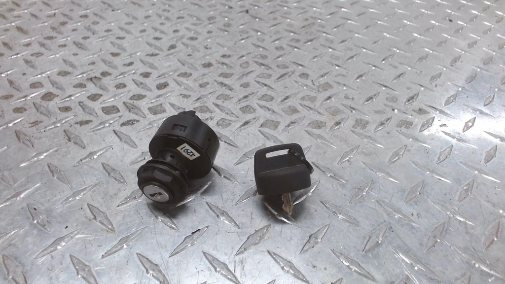 [0609-721-001] Switch, Ignition (0609-721-001)