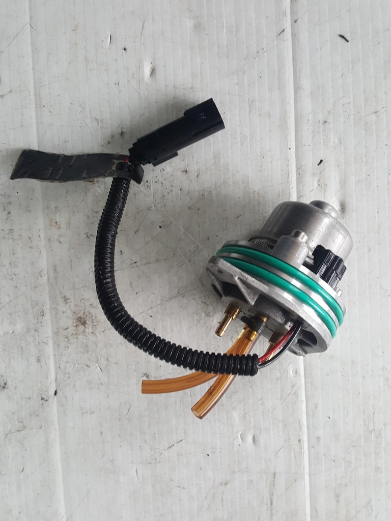 [0912-005-001] pump, oil (inc. 24) (0912-005-001)