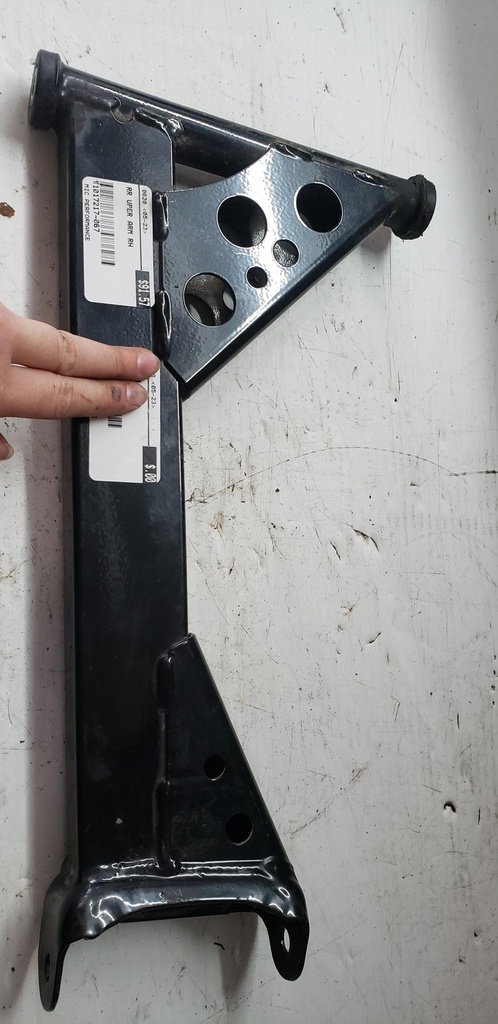 [1017217-067-001] (new ref. 1025620-067) weld-uca,rear,rh,blk (1017217-067-001)