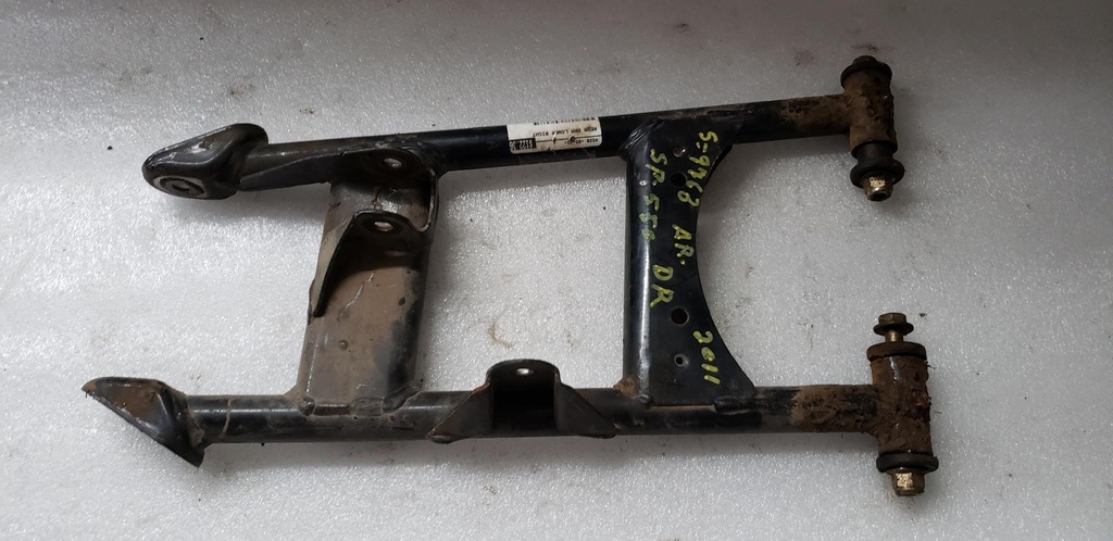 REAR ARM LOWER RIGHT - POLARIS - 1017257-067
