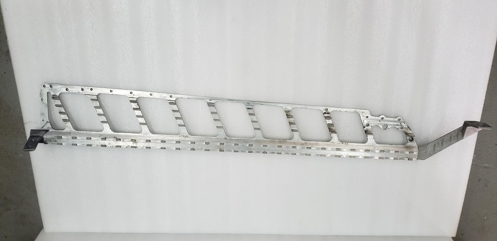 [1019345-001] runningboard assembly, left (1019345-001)