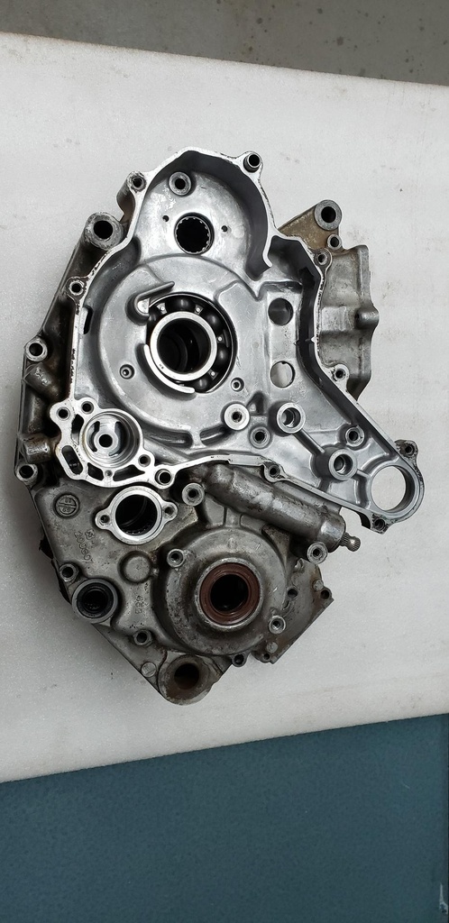 CRANKCASE SET - 11301-45811 suzuki