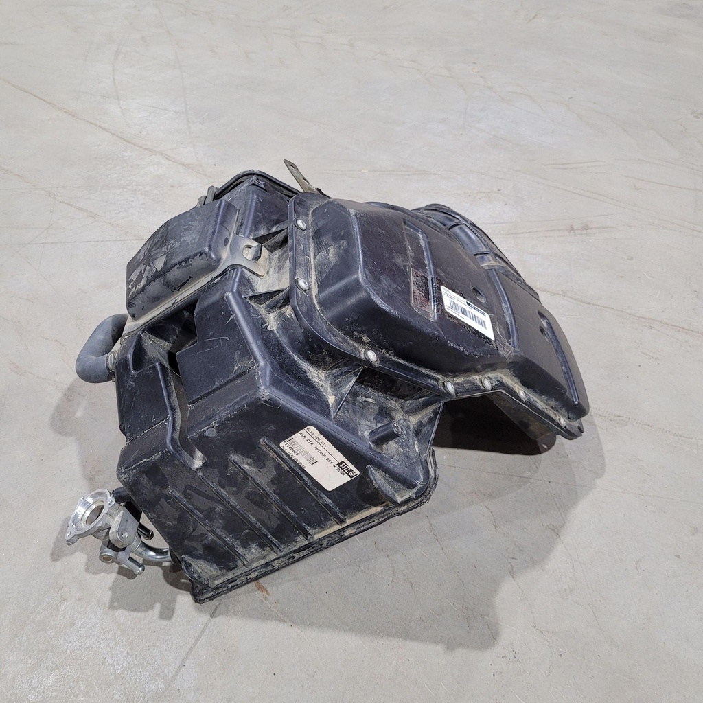 air intake box with runners ass