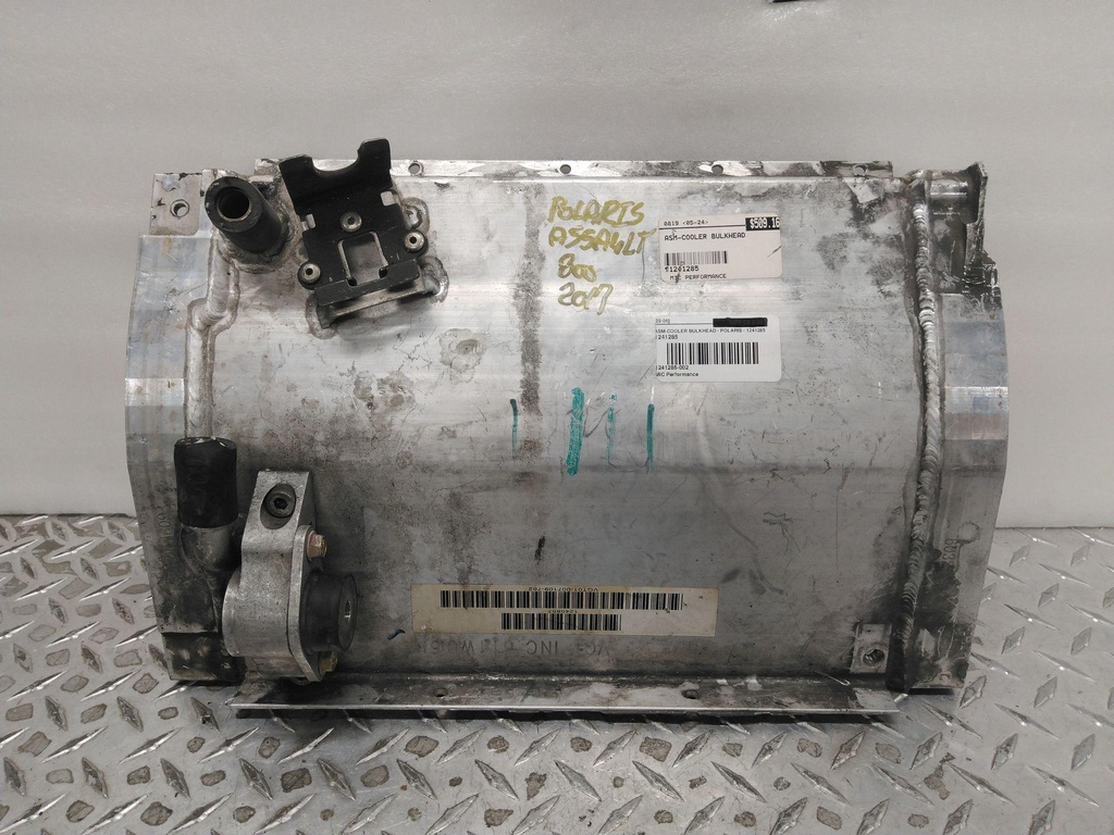 cooler bulkhead assembly