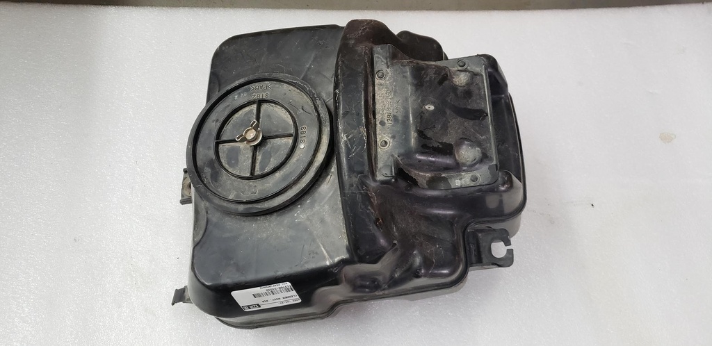 CLEANER ASSY, AIR - Suzuki - 13700-31G32