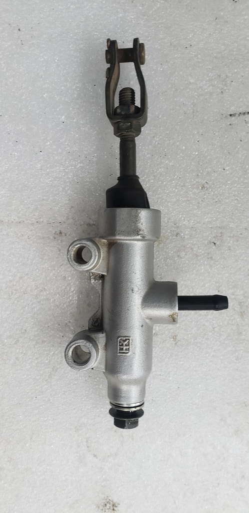 master cyliner foot break, 1/2
