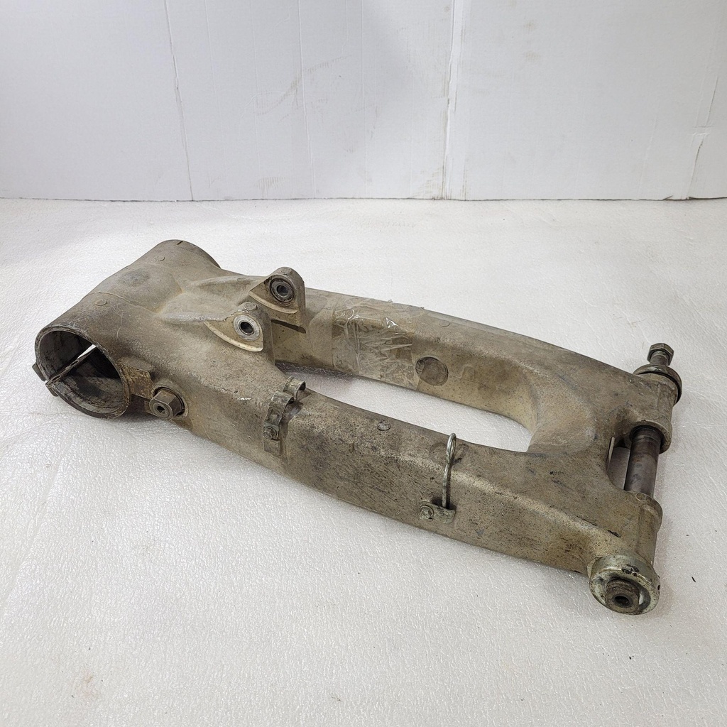 [1S3221100000-001] Rear Arm Comp (1S3221100000-001)