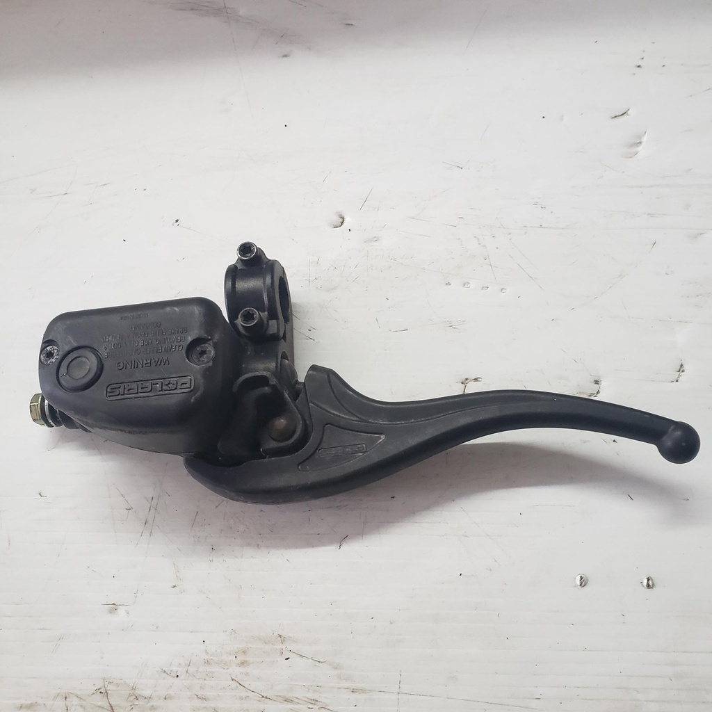 MASTER CYLINDER ASSEMBLY