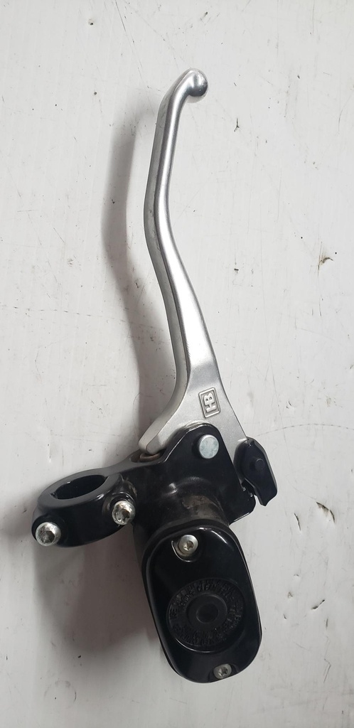 master cylinder assembly with b