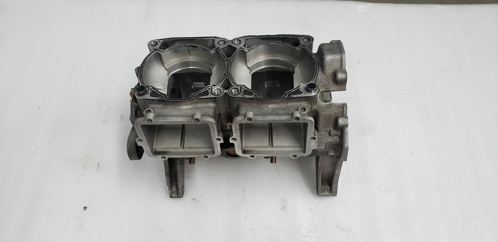 (new ref. 2207329) crankcase kit
