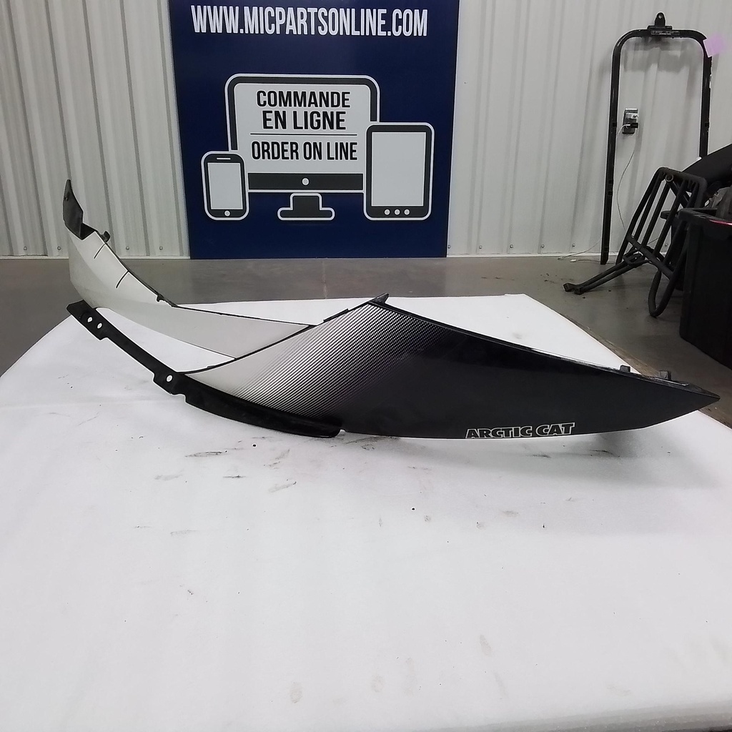 [3718-588-001] hood w/o decals - right - black (inc. 3) (3718-588-001)