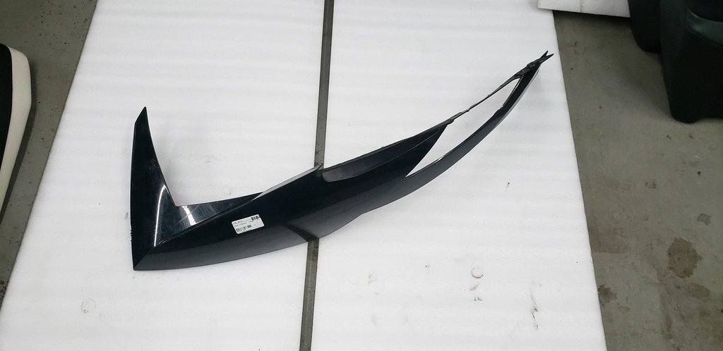 [3718-718-001] hood w/decals - right - black (inc. 2-3 and 5) (3718-718-001)