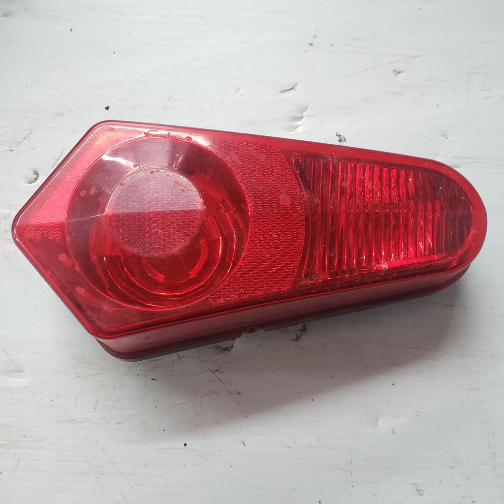 [2411154-001] taillight assembly, right (2411154-001)