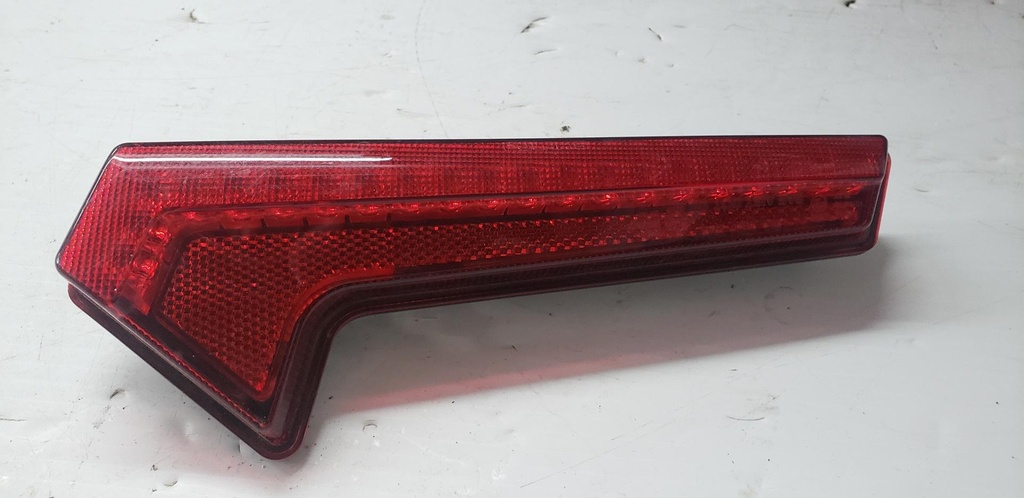 [2413430-001] tail light assembly, right (2413430-001)