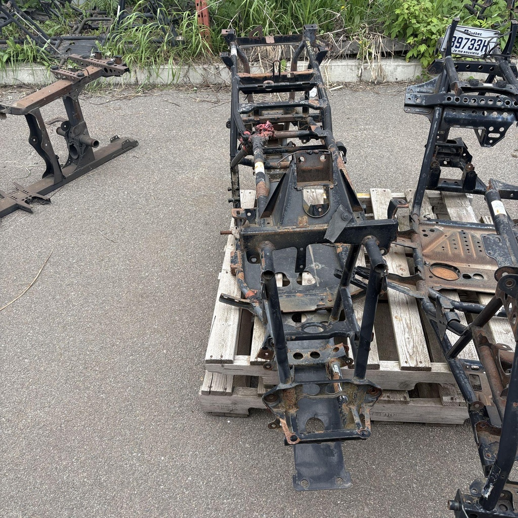 Frame, Main