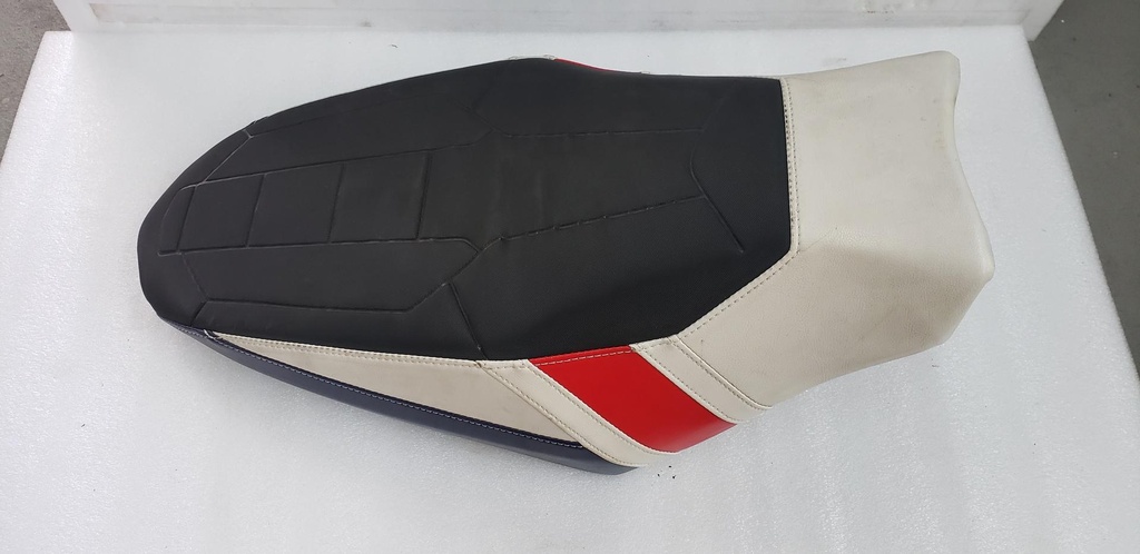 ASM-SEAT BLK/WHT/RED/MDNGHTBLU