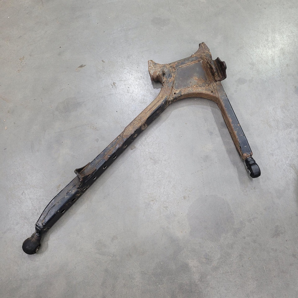 RH LWR ARM - 2HC-F2107-01-00 YAMAHA
