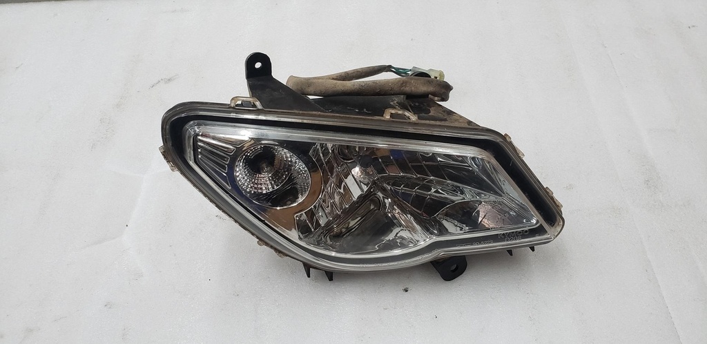 light ass'y r head (inc. 10-13)