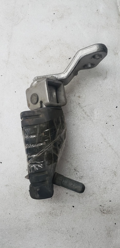 HOLDER-STEP,FR,RH,F.S.BLA - 34003-1432-18R KAWASAKI