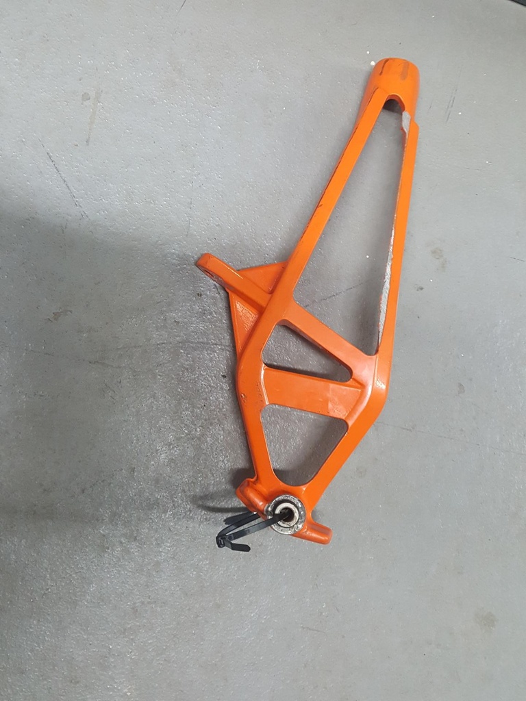 spindle, steering - right - orange (inc. 2)