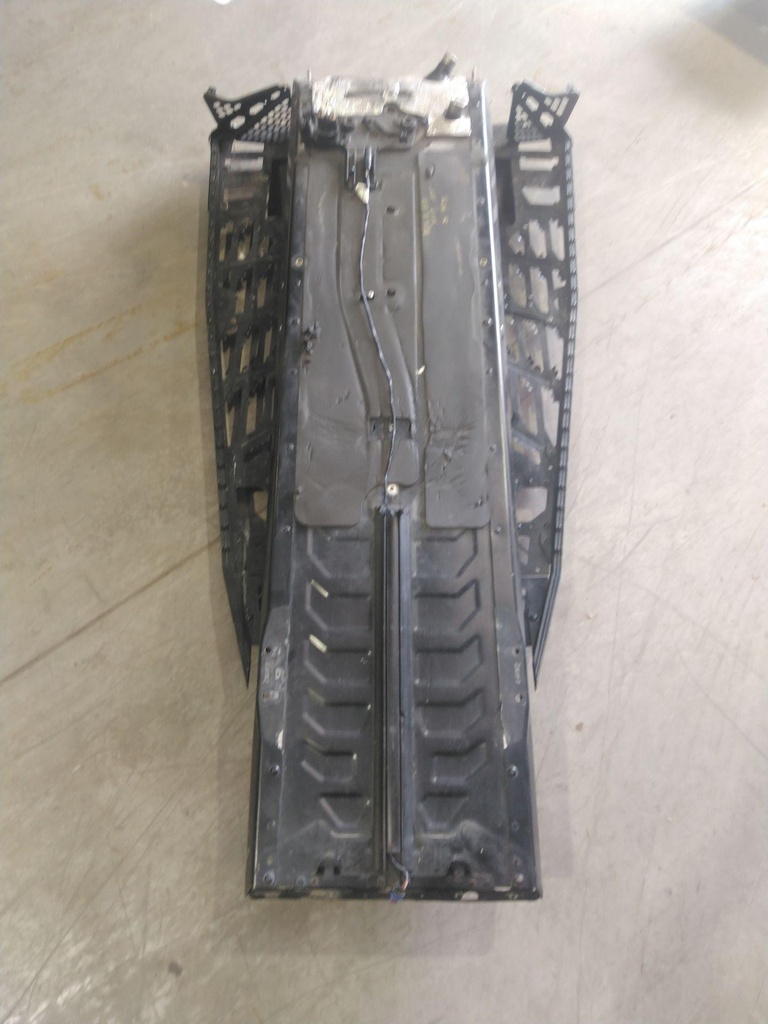 (new ref. 415130374) black, chassis tunnel module 129'' packages tnt & x - deep black frame