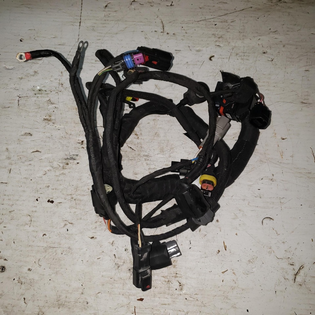 engine harness shot