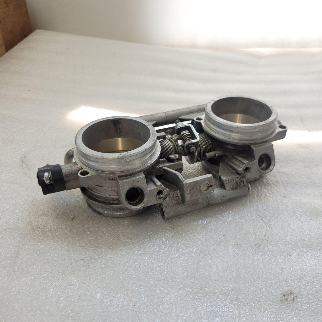 (new ref. 420893801) throttle body