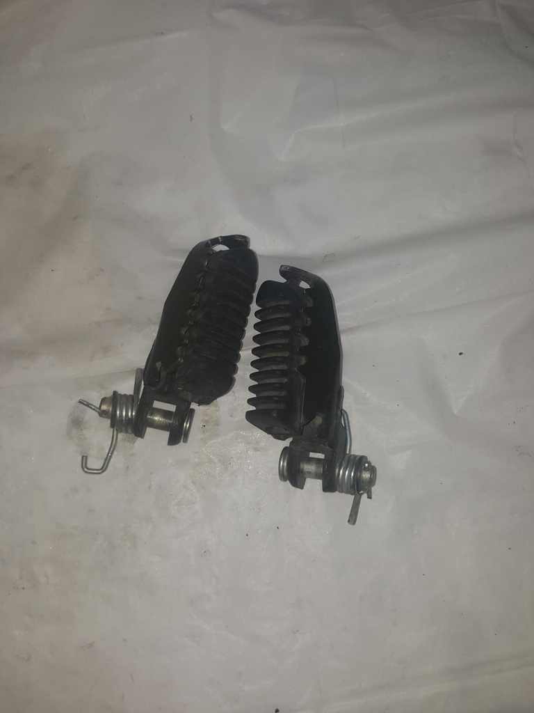 [43560-29E01-001] footrest fr l (43560-29E01-001)